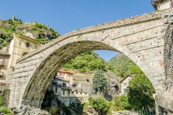 Pont-Saint-Martin, Valle d'Aosta — Foto Stock