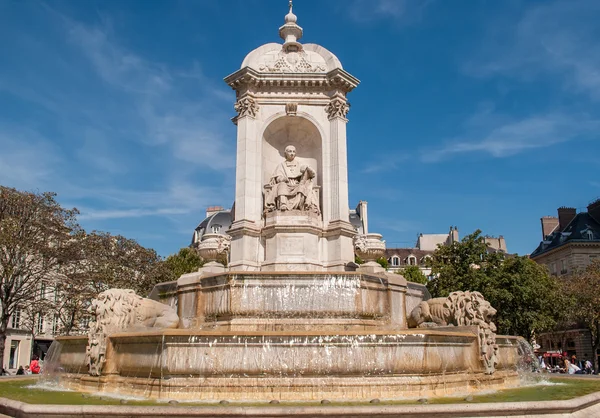 Místo saint sulpice, fontána, Paříž — Stock fotografie