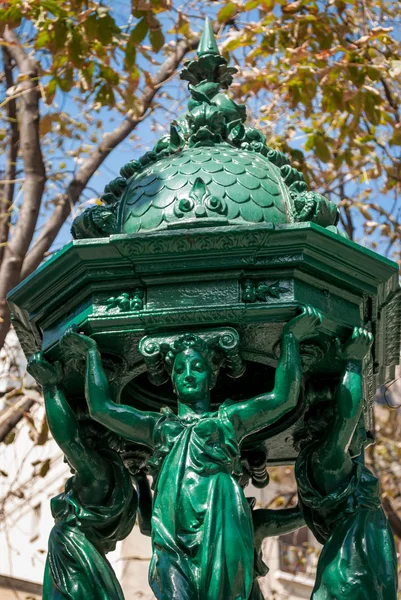Париж, Уоллес фонтан — стокове фото