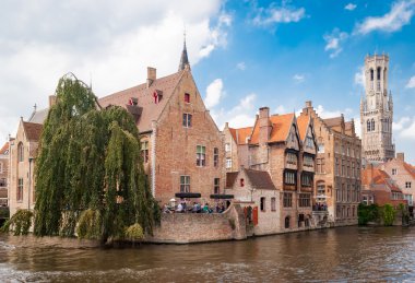 rozenhoedkaai (tespih quai) ve çan kulesi, bruges, Belçika