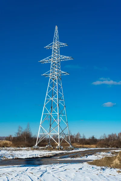 Високовольтна електрична вежа — стокове фото