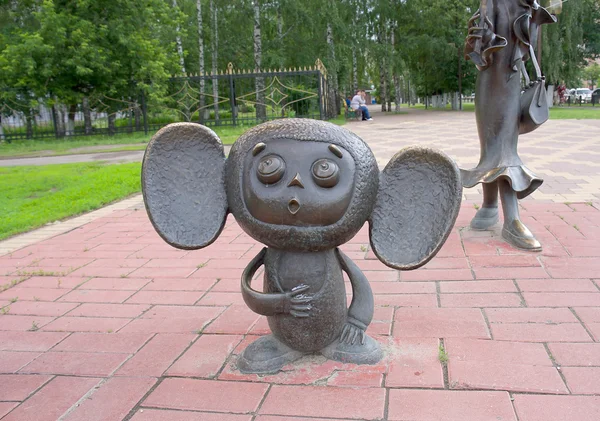 cheburashka, Rus çizgi film kahramanı heykeli
