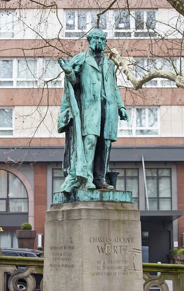 Denkmal für Karl Adolphe Wurtz. Straßburg, Frankreich — Stockfoto