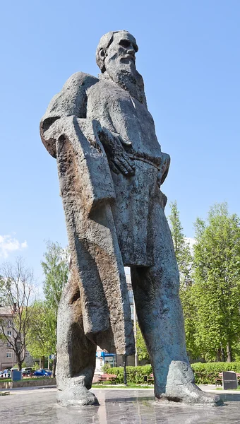 Monumento a Lev Tolstoy em Tula, Rússia — Fotografia de Stock