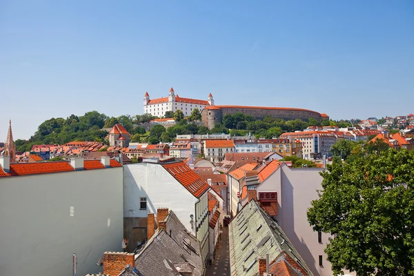 Θέα του κάστρου της Μπρατισλάβα (ιδρύθηκε το ΙΧ γ.). Μπρατισλάβα, Σλοβάκικα — 图库照片