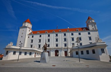Bratislava Castle (XVIII c.) Sarayı