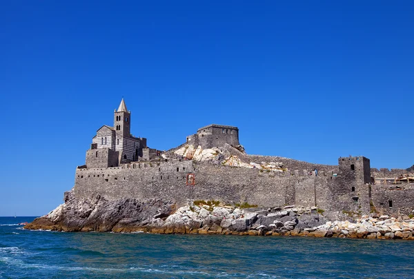 Kirche des Heiligen Petrus (1198). portovenere, italien — Stockfoto