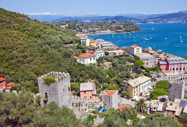 Vista de la ciudad de Portovenere (sitio UNESCO), Italia — Foto de Stock