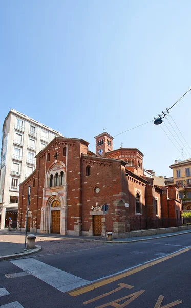 Église de San Babila (vers 1095). Milan, Italie — Photo