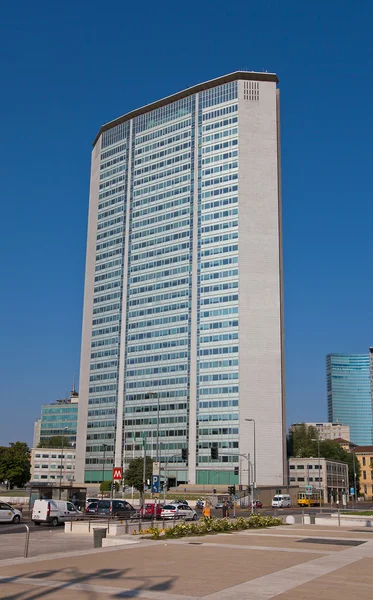 Skyscraper Pirelli Tower (1958). Milan, Italy — Stock Photo, Image