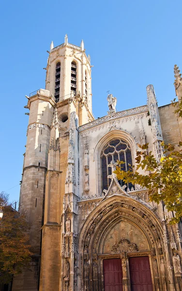 Kathedraal van saint Verlosser (1513). Aix-en-Provence, Frankrijk — Stockfoto