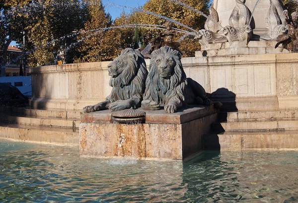 Leoni della Fontana Rotonde (1860). Aix-en-Provence, Francia — Foto Stock