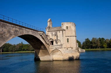 saint-benezet Köprüsü'nde Aziz nicolas Kilisesi. Avignon, Fransa