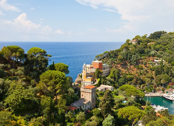 Kirche des hl. Georges (1154) in portofino, italien — Stockfoto