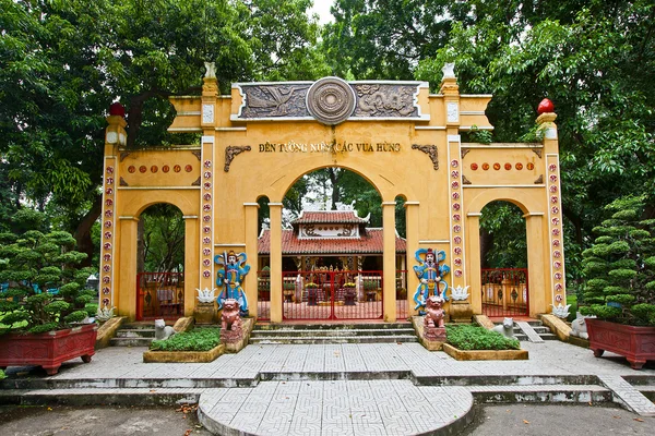 Hängde kungars tempel. Ho chi minh-staden, vietnam — Stockfoto