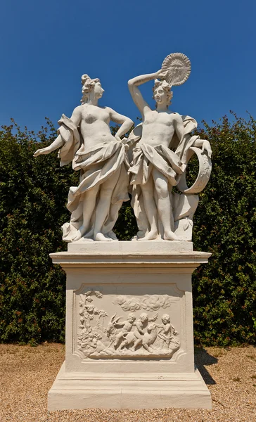 Allegory Fire (XVIII c.). Belvedere garden, Vienna, Austria — Stock Photo, Image