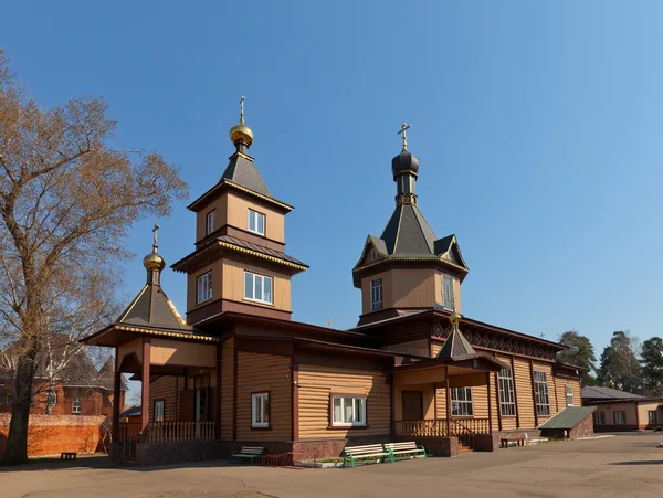 Pietarin ja Paulin kirkko (1903). Malakhovka, Venäjä — kuvapankkivalokuva