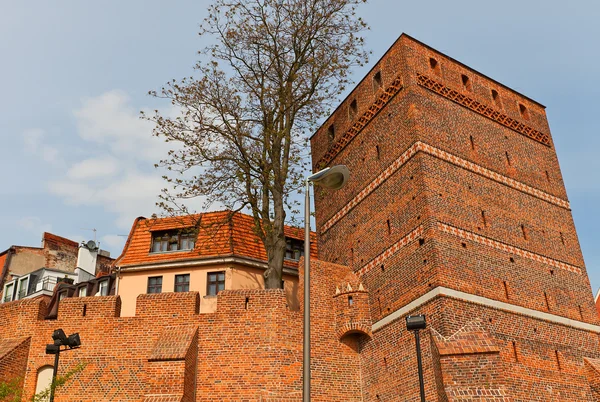 Krzywej wieży (około xiv c.) miasta w Toruniu, Polska — Zdjęcie stockowe