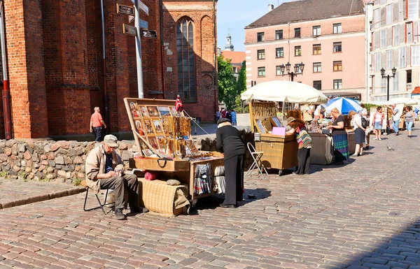 Handel pamiątkami w Rydze, Łotwa — Zdjęcie stockowe