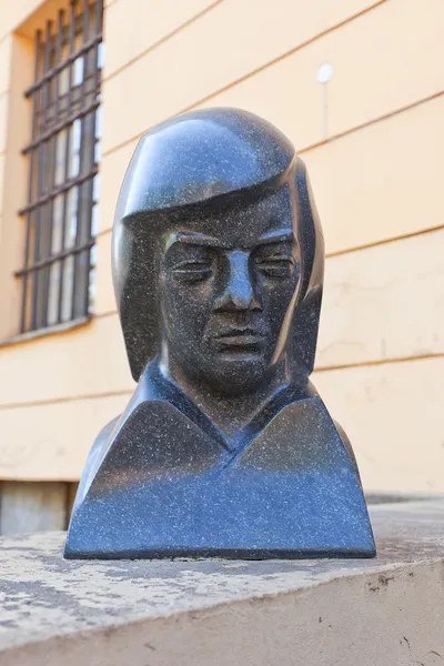 Sculptuur portret van maestro raimonds pauls — Stockfoto