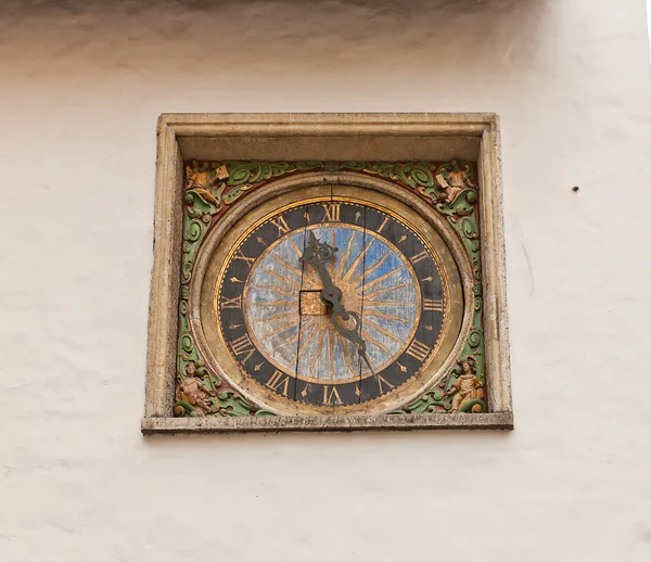 Clock (1684) of Holy Spirit church in Tallinn, Estonia — Stock Photo, Image