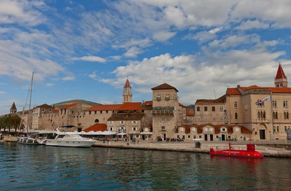 Frente al mar de Trogir, Croacia — Foto de Stock