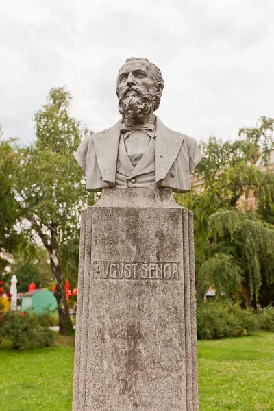 August Senoa sculpture (XIX c.) in Zagreb, Croatia — Stock Photo, Image