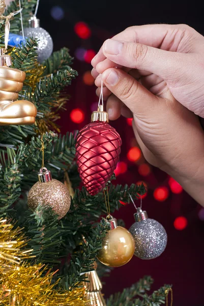 Decoración de Navidad colgando del árbol — Foto de Stock