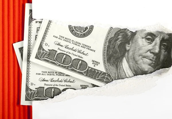 Yırtık kağıt ve dolar — Stok fotoğraf