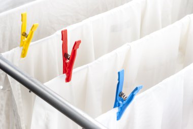 temiz çamaşır ve clothespins