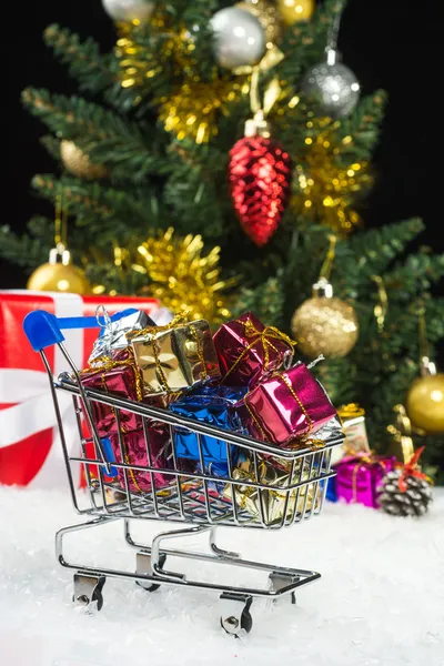 Nákupy na Vánoce분말 및 두 브러쉬 — Stock fotografie