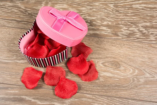 Pink gift box — Stock Photo, Image