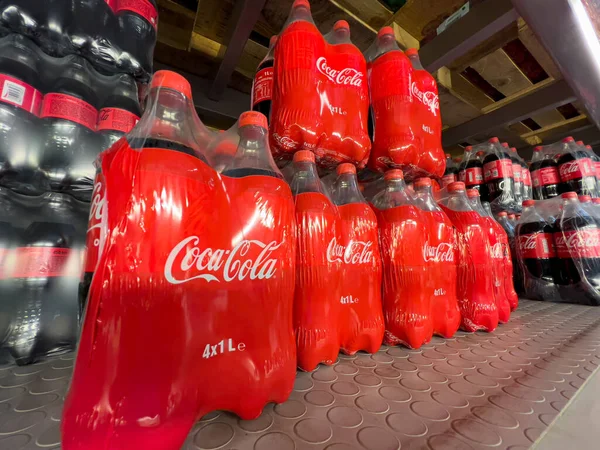 Antalya Turkey December 2021 Liter Coca Cola Pet Bottles Hypermarket — Stock Photo, Image