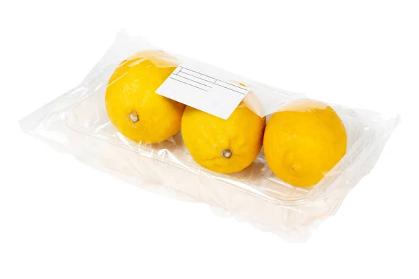 Frische Zitronen Auf Isoliertem Weißen Hintergrund Verpackt Und Beschriftet — Stockfoto