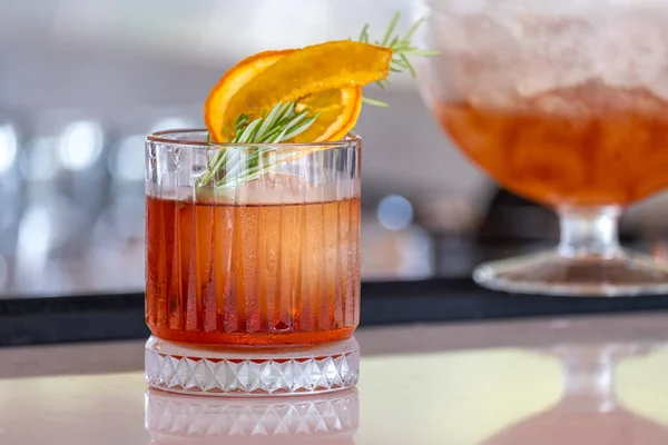 Refreshing Fruity Alcoholic Summer Cocktail Dark Background — Stockfoto