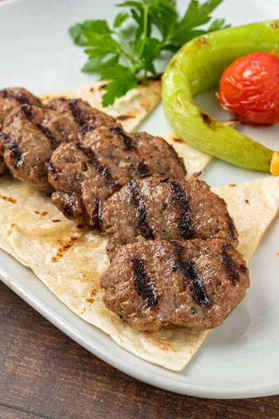 Türkische Frikadelle Traditionell Kofte Würzige Fleischbällchen Kebab Oder Kebap — Stockfoto