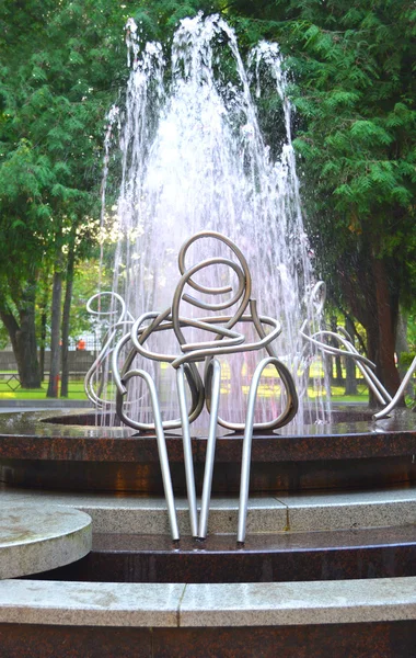 Sculpture à la fontaine — Photo