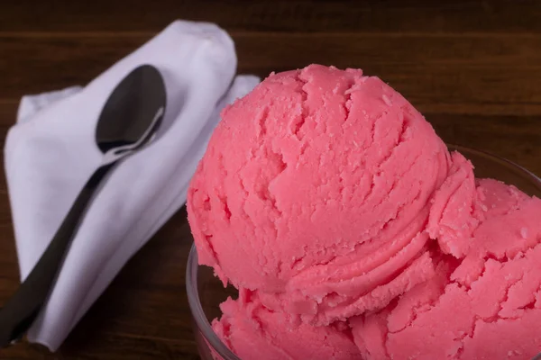 Sabroso Helado Con Sabor Fresa — Foto de Stock