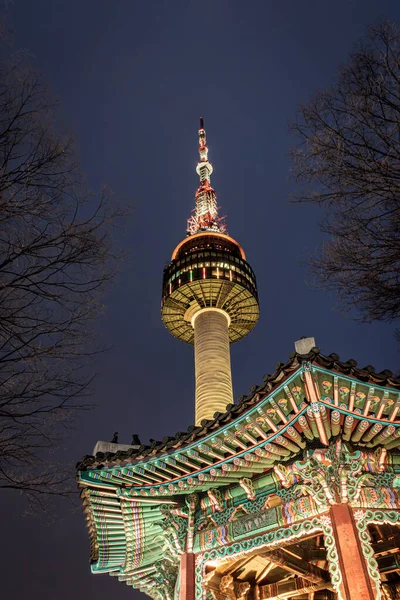 Blick Auf Den Koreanischen Tempel Vor Dem Seoul Tower Namsan — Stockfoto