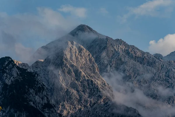 Luz Del Atardecer Una Cara Montaña — Foto de Stock