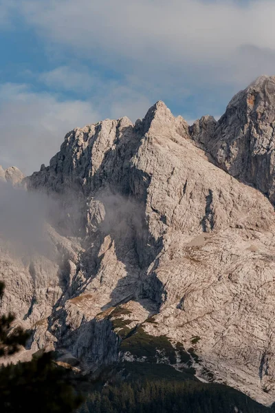 Línea Cresta Montaña Luz Del Atardecer —  Fotos de Stock