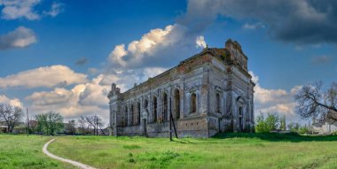 Lymanske köyündeki Katedral, Odessa bölgesi, Ukrayna