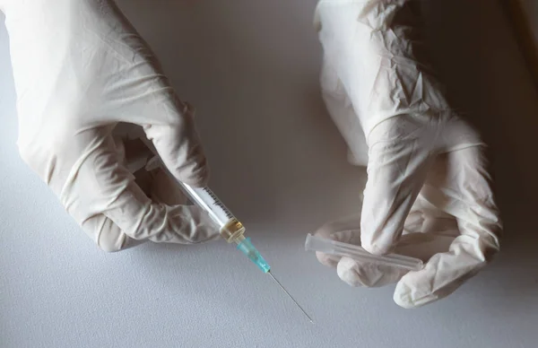 Médico Preparando Doses Vacina Contra Covid19 — Fotografia de Stock