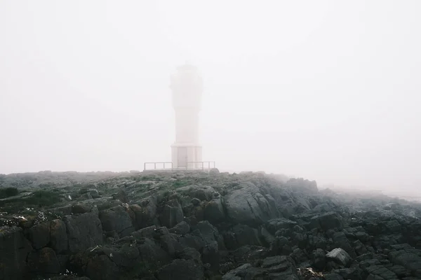 Beacon Stone Coast Foggy Sky — Stock Photo, Image