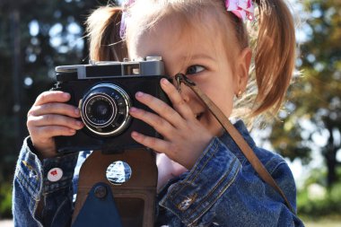 fotoğrafçı kız çocuk ceketi