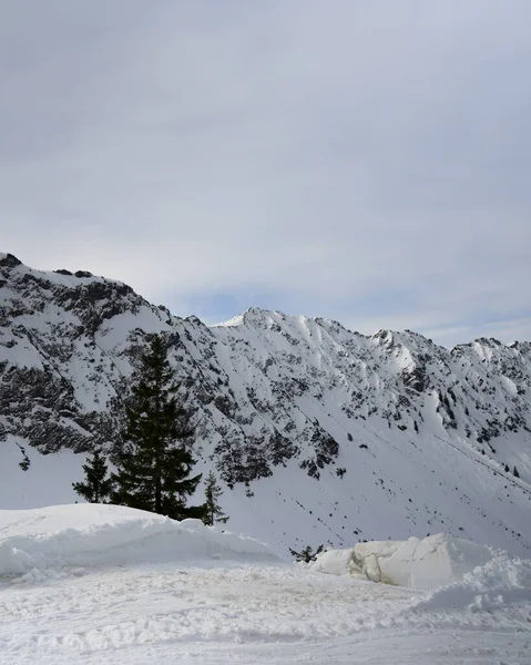 Nieve Blanca Soleada Paisajes Montaña —  Fotos de Stock