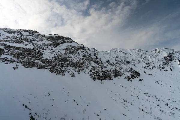 Bianco Neve Soleggiata Paesaggi Montagna — Foto Stock