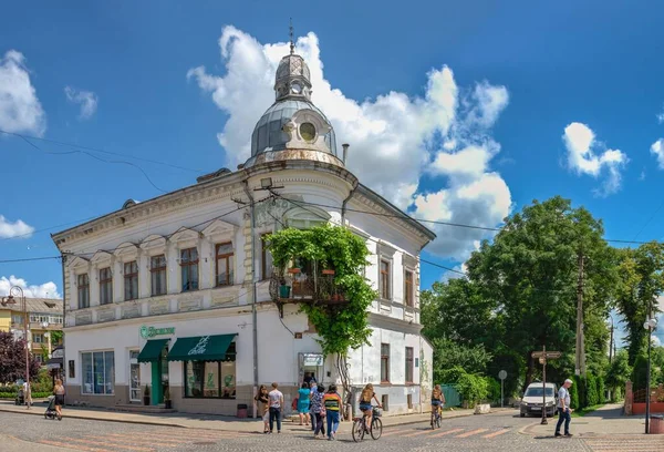 Zolochiv Ukraina 2021 Huvudgågatan Zolochiv Stad Lviv Regionen Ukraina Solig — Stockfoto