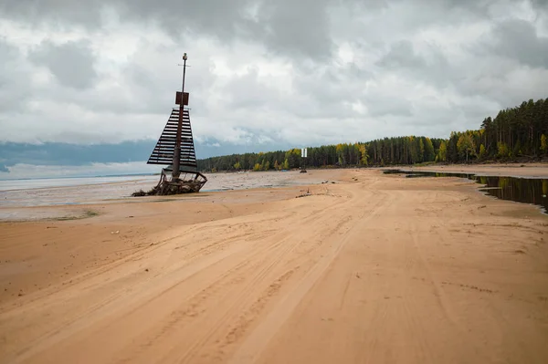 Faro Interesante Orilla — Foto de Stock