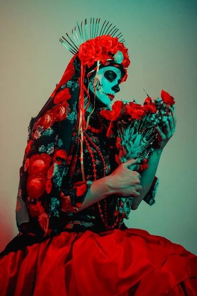Junge Frau Calavera Stil Mit Mexikanischem Totenkopf Make Gesicht — Stockfoto